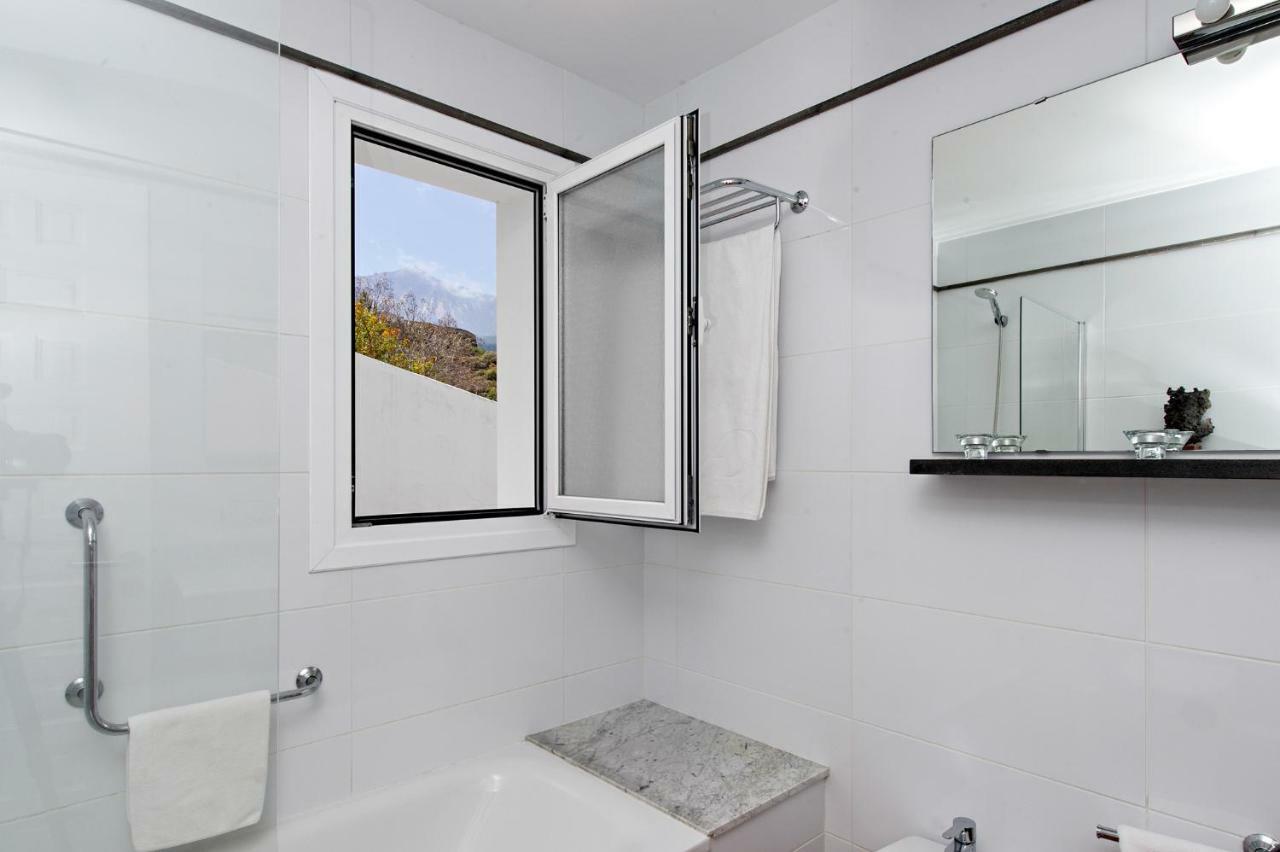 Superior G: Private Pool & Concierge Apartamento Icod De Los Vinos Exterior foto